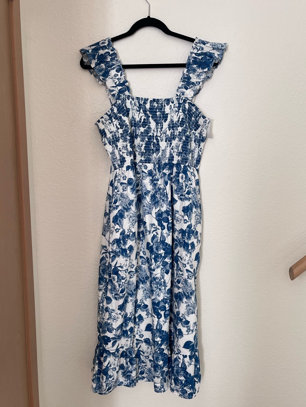 The Drop Blue Floral Smocked Sundress - Women XL